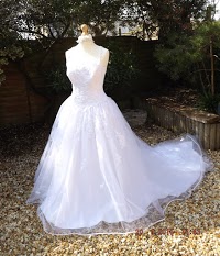 Wedding dresses Dorset 1097682 Image 0